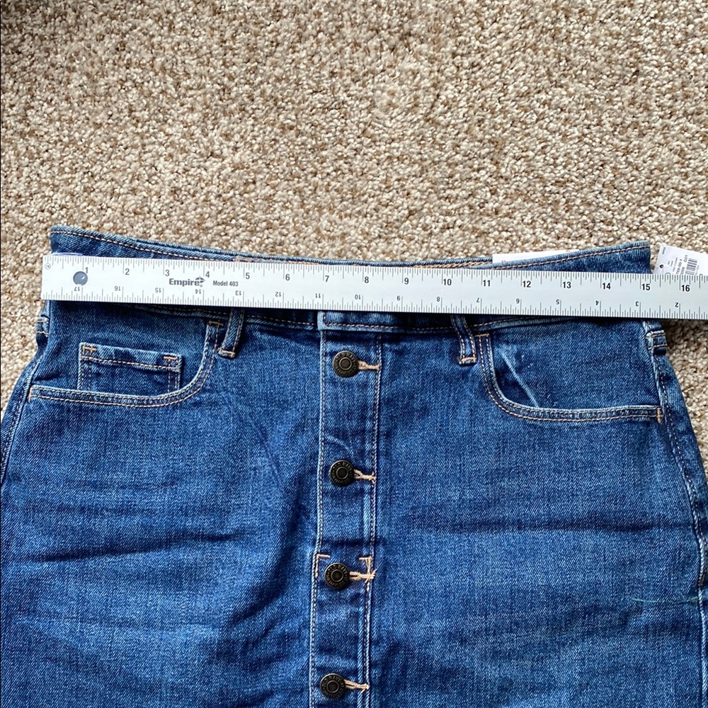 Old Navy NWT High Rise Button Front Blue Secret-Slim Pockets Denim Mini Skirt. 6 - Picture 8 of 11